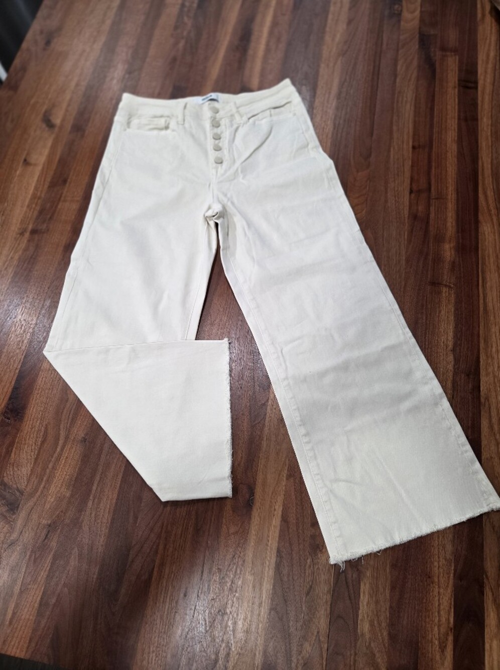 Mica  Chromatic High-Rise Wide Crop Cream Jeans Button Fly Rough Hem Size 31